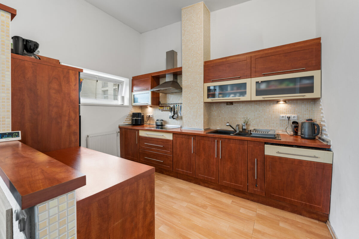 Pron&aacute;jem prostorn&eacute;ho bytu 3+kk, 76,3 m&sup2; + terasa 10 m&sup2; | Rous&iacute;nov, ul. Zahradn&iacute;