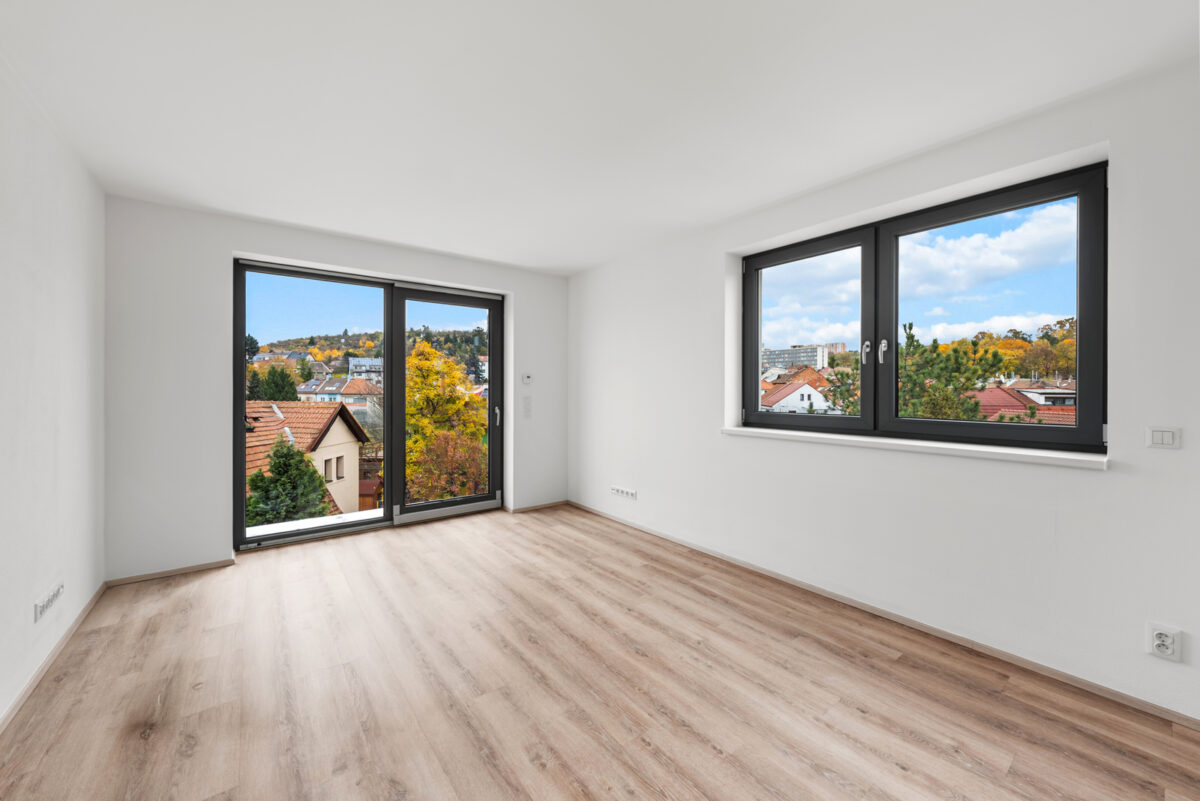 Pron&aacute;jem nov&eacute;ho bytu 1+kk v pr&aacute;vě zkolaudovan&eacute;m domě na ul. L&iacute;&scaron;eňsk&aacute;