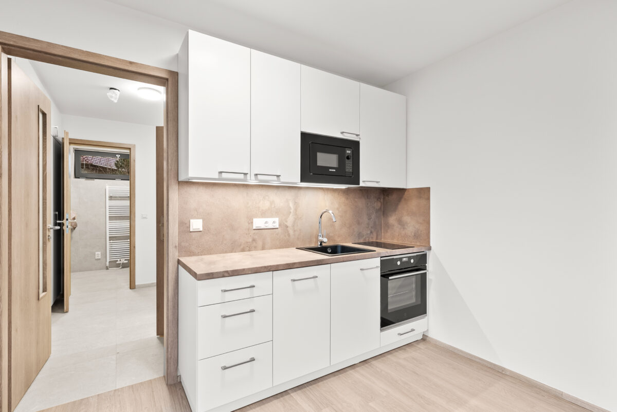 Pron&aacute;jem nov&eacute;ho bytu 1+kk v pr&aacute;vě zkolaudovan&eacute;m domě na ul. L&iacute;&scaron;eňsk&aacute;